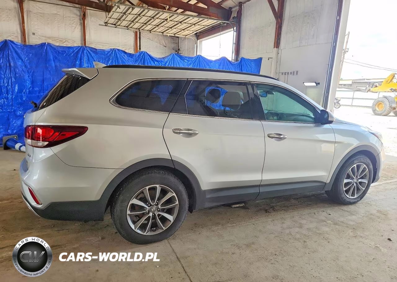 2017 Hyundai Santa Fe Se VIN:KM8SMDHF0HU167701 - 3
