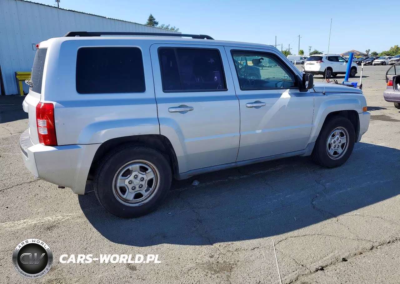 2010 Jeep Patriot Sport VIN:1J4NT2GB8AD660050 - 3