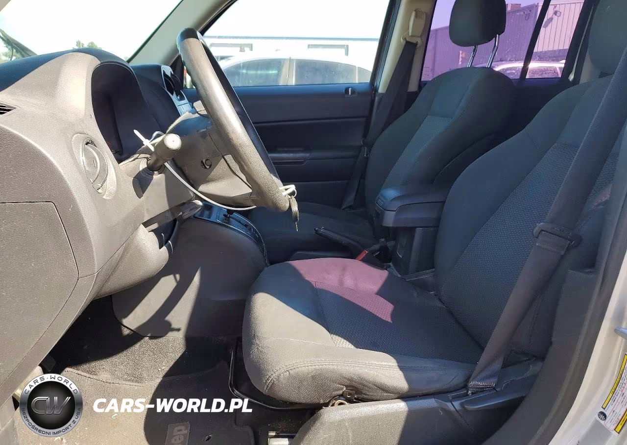 2010 Jeep Patriot Sport VIN:1J4NT2GB8AD660050 - 7