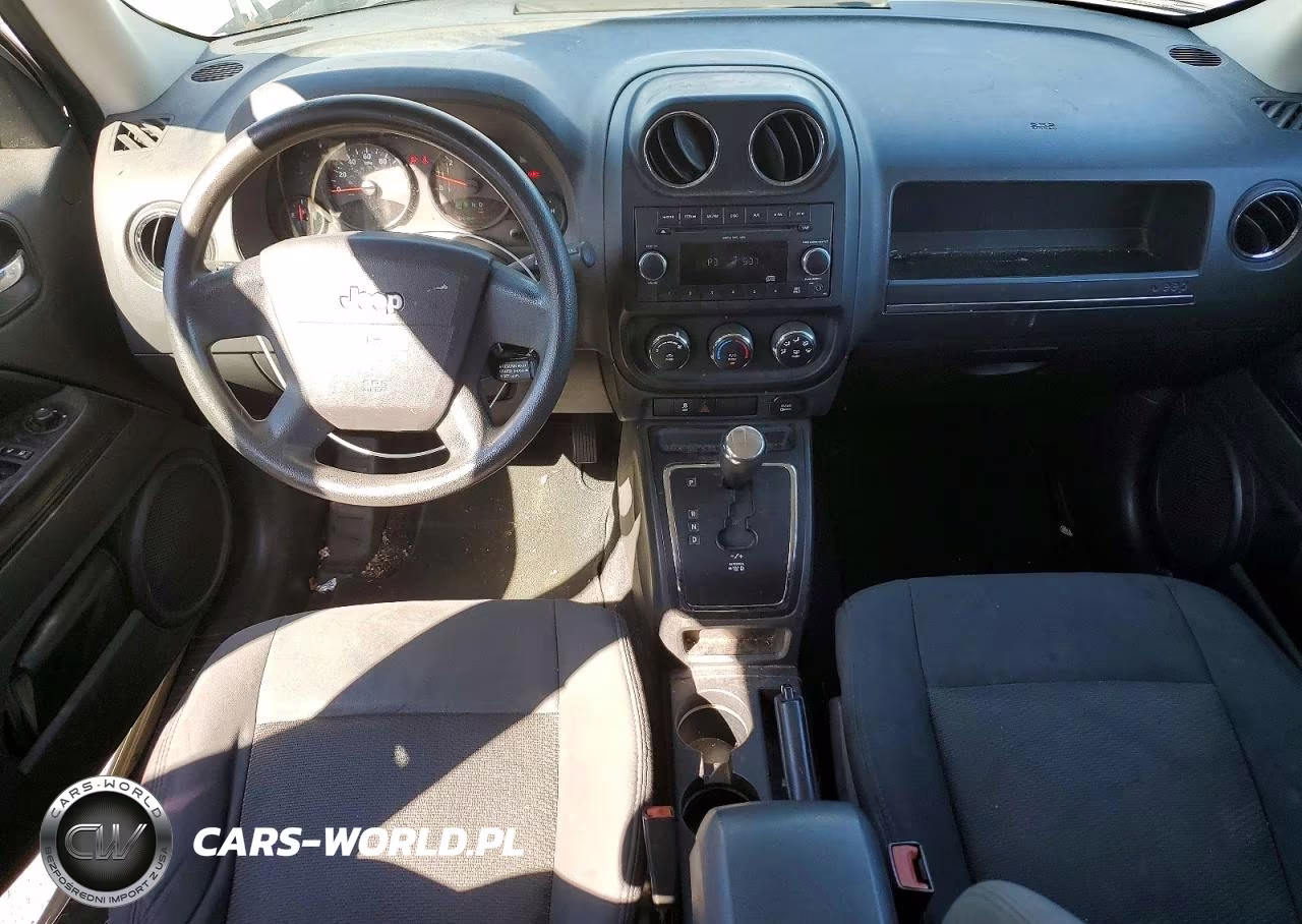 2010 Jeep Patriot Sport VIN:1J4NT2GB8AD660050 - 8