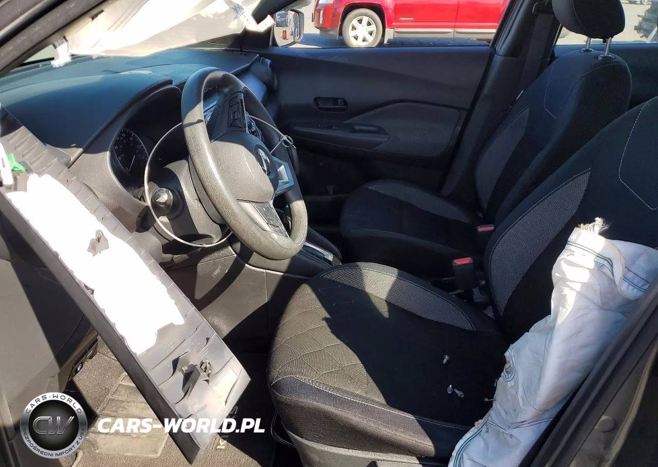 2019 Nissan Kicks S VIN:3N1CP5CU7KL471074 - 7