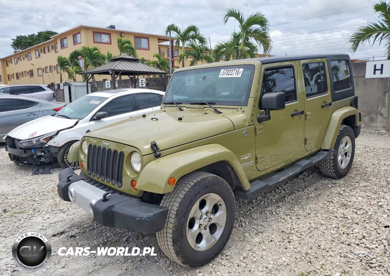2013 Jeep Wrangler Unlimited Sahara