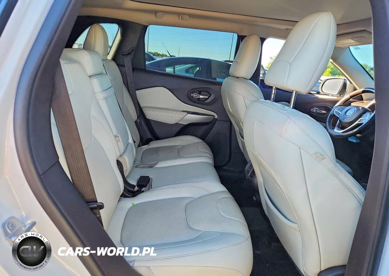 2018 Jeep Cherokee Overland VIN:1C4PJMJX0JD575272 - 11