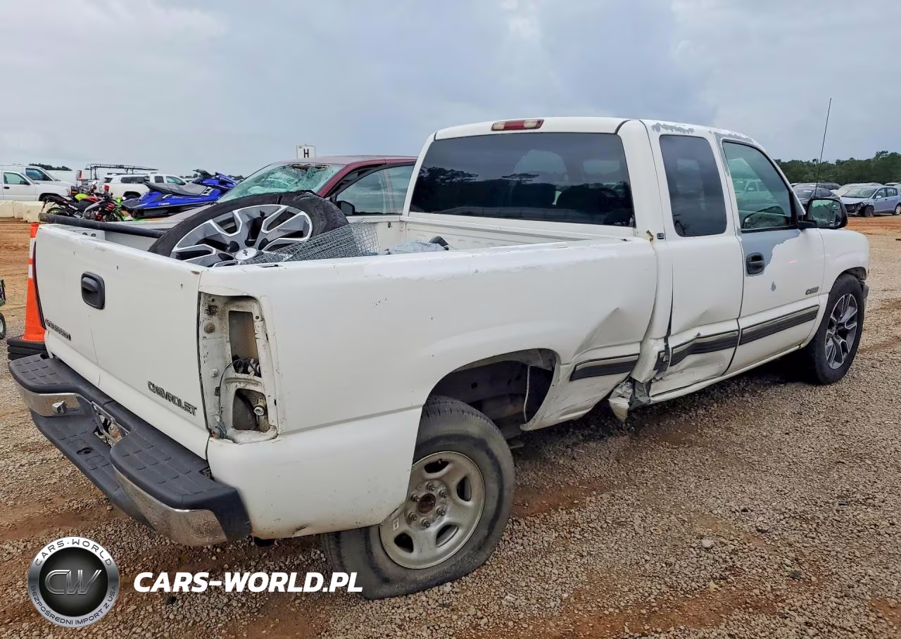 2001 Chevrolet Silverado C1500 VIN:2GCEC19V311182400 - 3