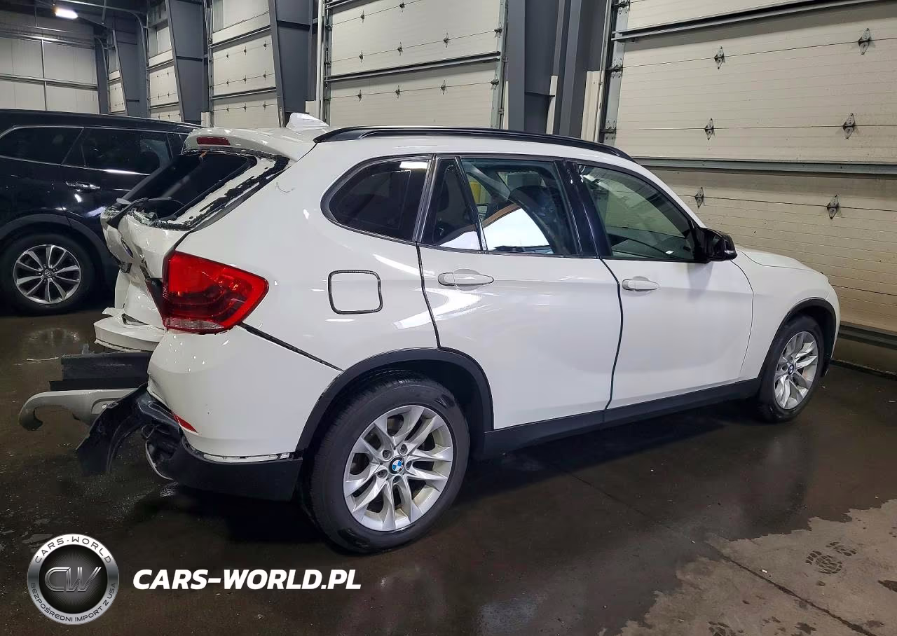 2015 BMW X1 xDrive28I VIN:WBAVL1C52FVY31731 - 3