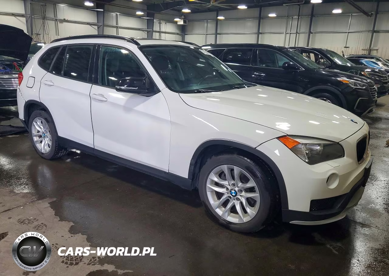 2015 BMW X1 xDrive28I VIN:WBAVL1C52FVY31731 - 4
