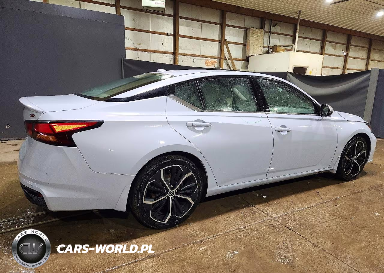 2023 Nissan Altima Sr VIN:1N4BL4CV9PN365505 - 3