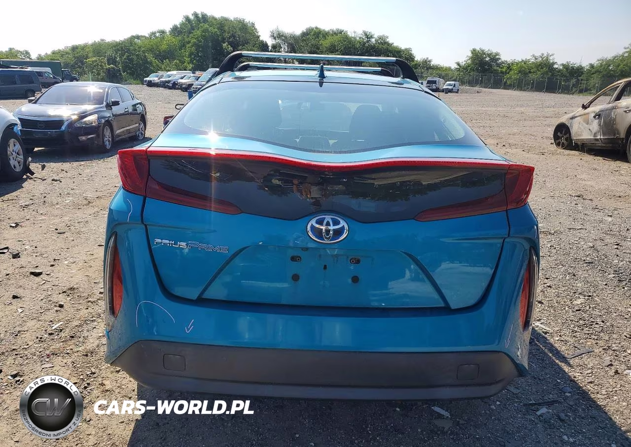 2017 Toyota Prius Prime Plus VIN:JTDKARFP6H3045498 - 6