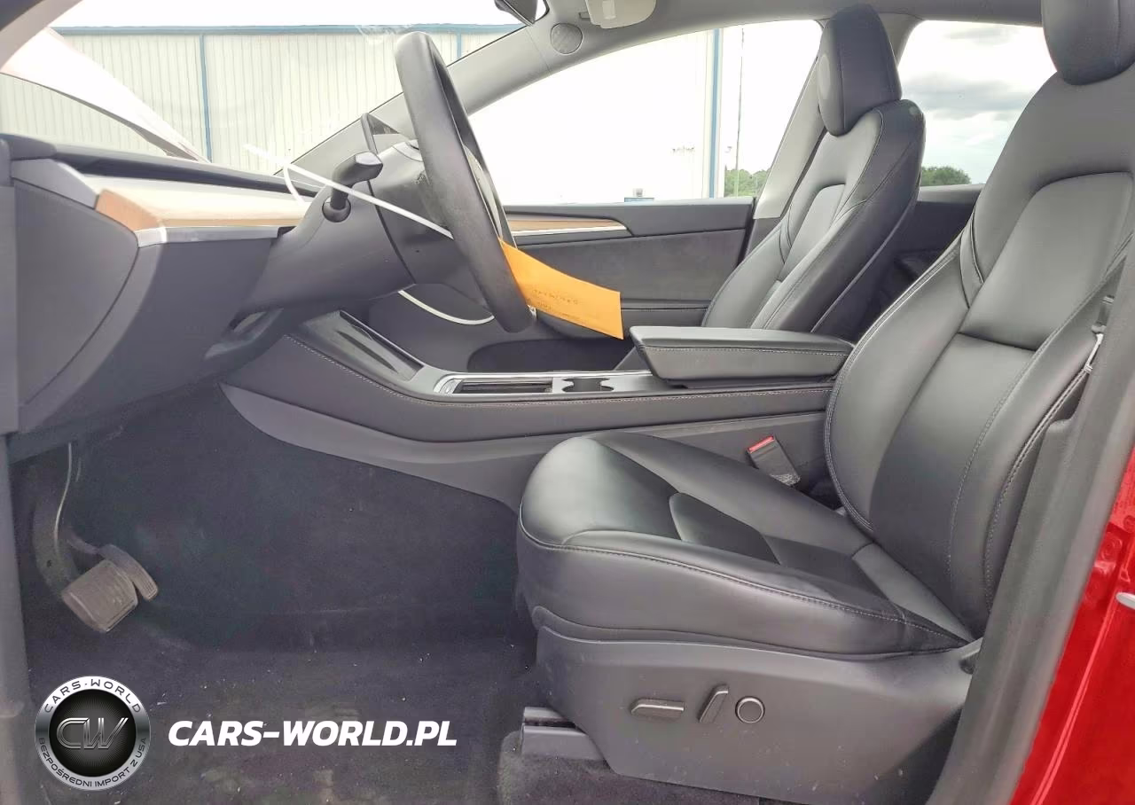2024 Tesla Model Y VIN:7SAYGDEE0RA233661 - 7