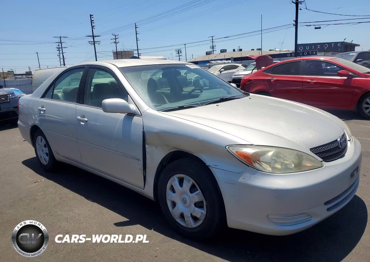 2002 Toyota Camry Le VIN:4T1BE30K82U006147 - 4