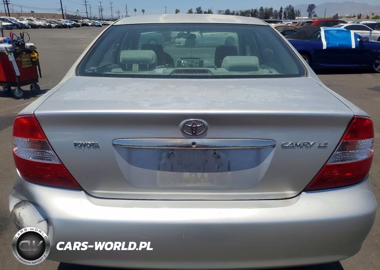 2002 Toyota Camry Le VIN:4T1BE30K82U006147 - 6