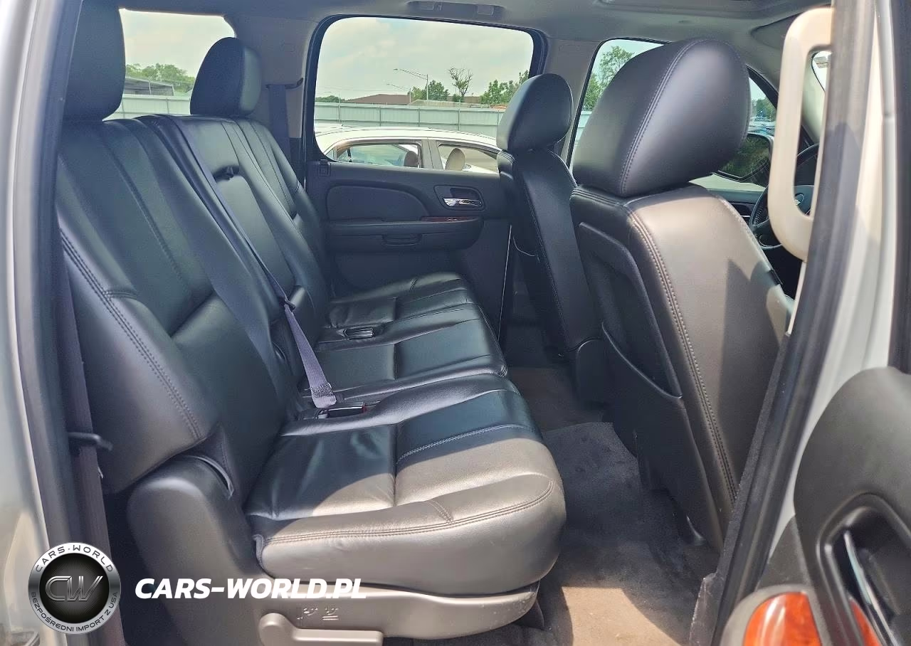 2011 Chevrolet Suburban K1500 Lt VIN:1GNSKJE33BR312718 - 11