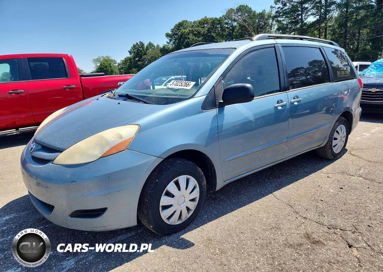 2008 Toyota Sienna Le 7-Passenger