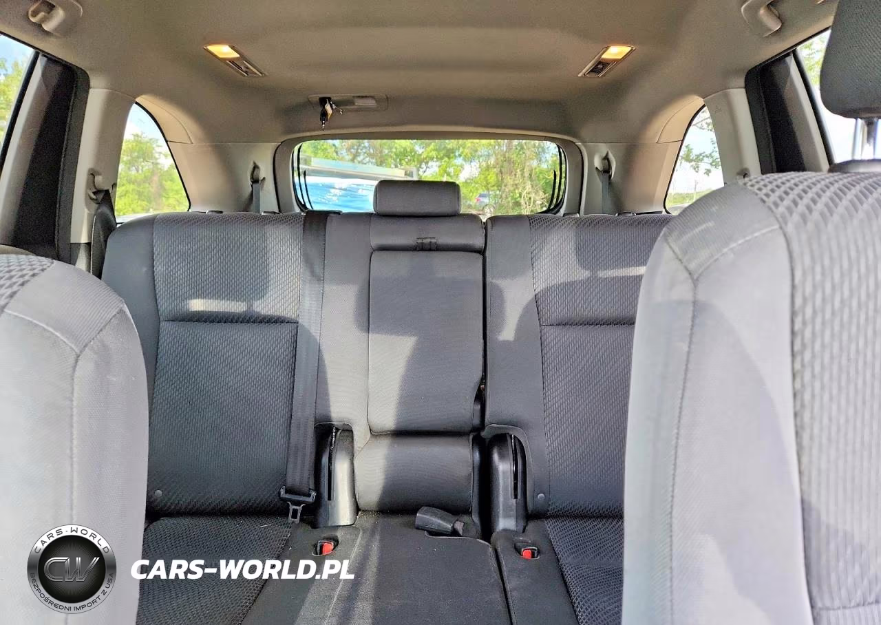 2015 Toyota Highlander Le VIN:5TDZARFH8FS011775 - 10