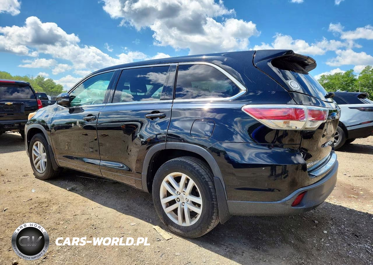 2015 Toyota Highlander Le VIN:5TDZARFH8FS011775 - 2