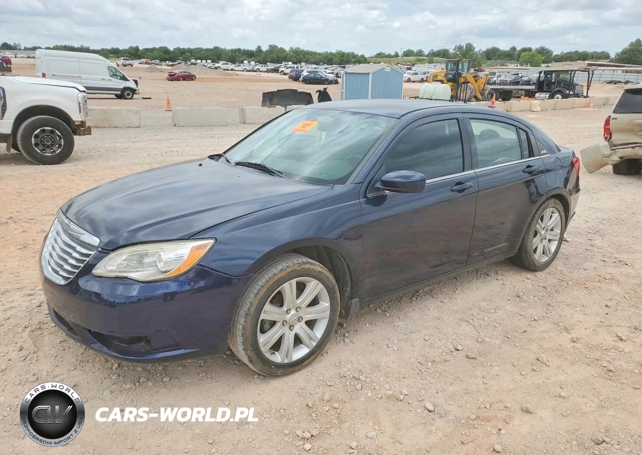 2014 Chrysler 200 Touring – zdjęcie 1 z 12