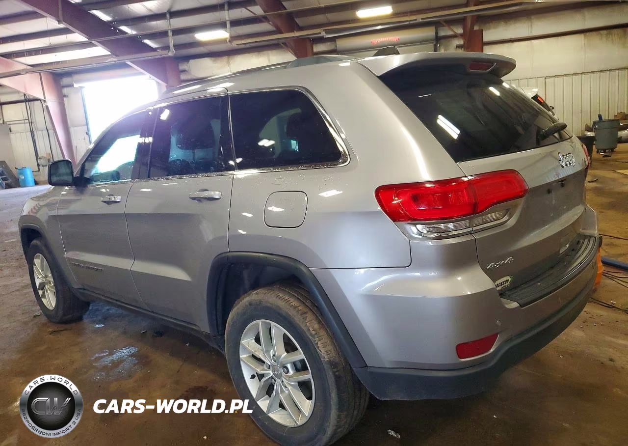 2018 Jeep Grand Cherokee Laredo VIN:1C4RJFAGXJC200175 - 2