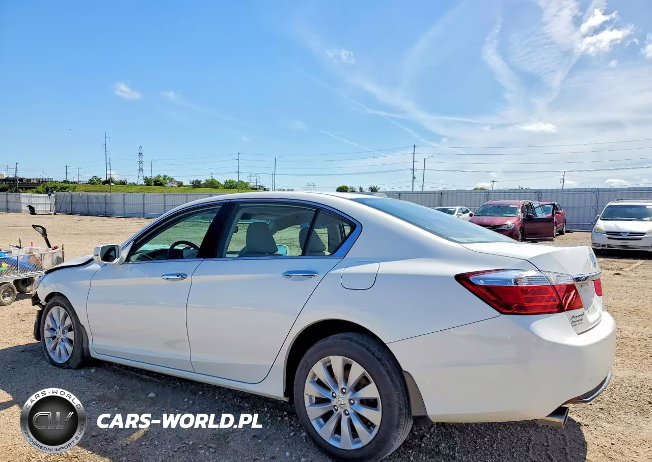 2013 Honda Accord Touring VIN:1HGCR3F9XDA040825 - 2