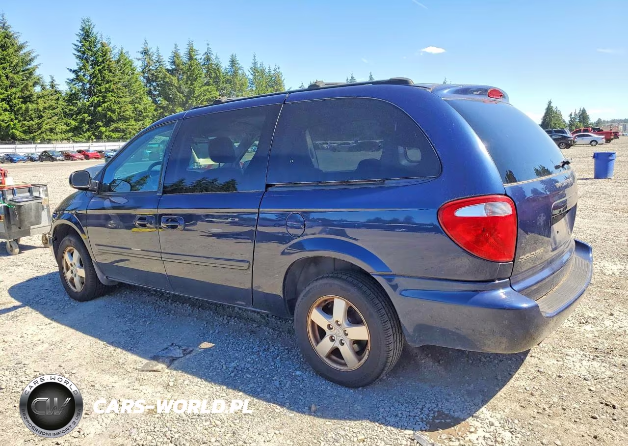 2005 Dodge Grand Caravan Sxt VIN:2D4GP44L05R561904 - 2