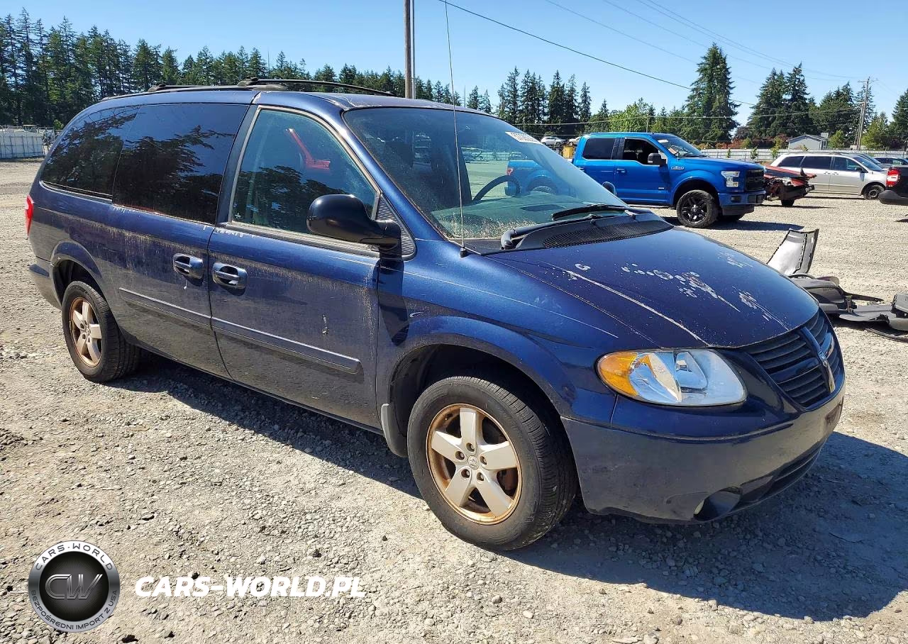 2005 Dodge Grand Caravan Sxt VIN:2D4GP44L05R561904 - 4