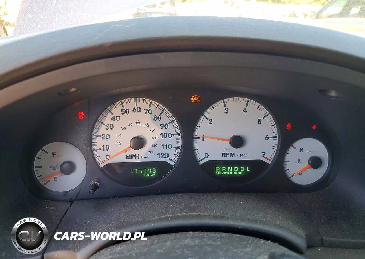 2005 Dodge Grand Caravan Sxt VIN:2D4GP44L05R561904 - 9