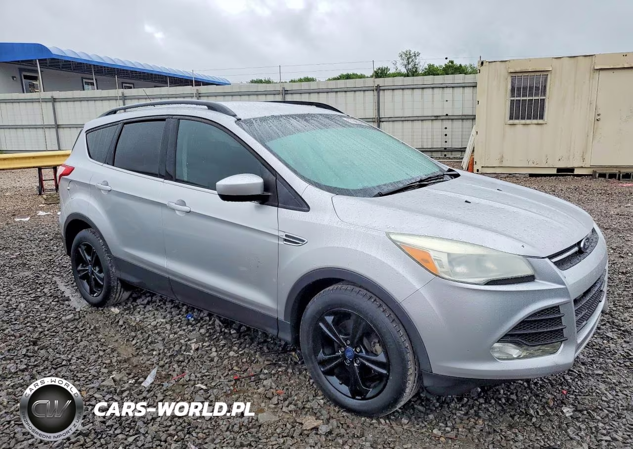 2016 Ford Escape Se VIN:1FMCU0GXXGUB11304 - 4