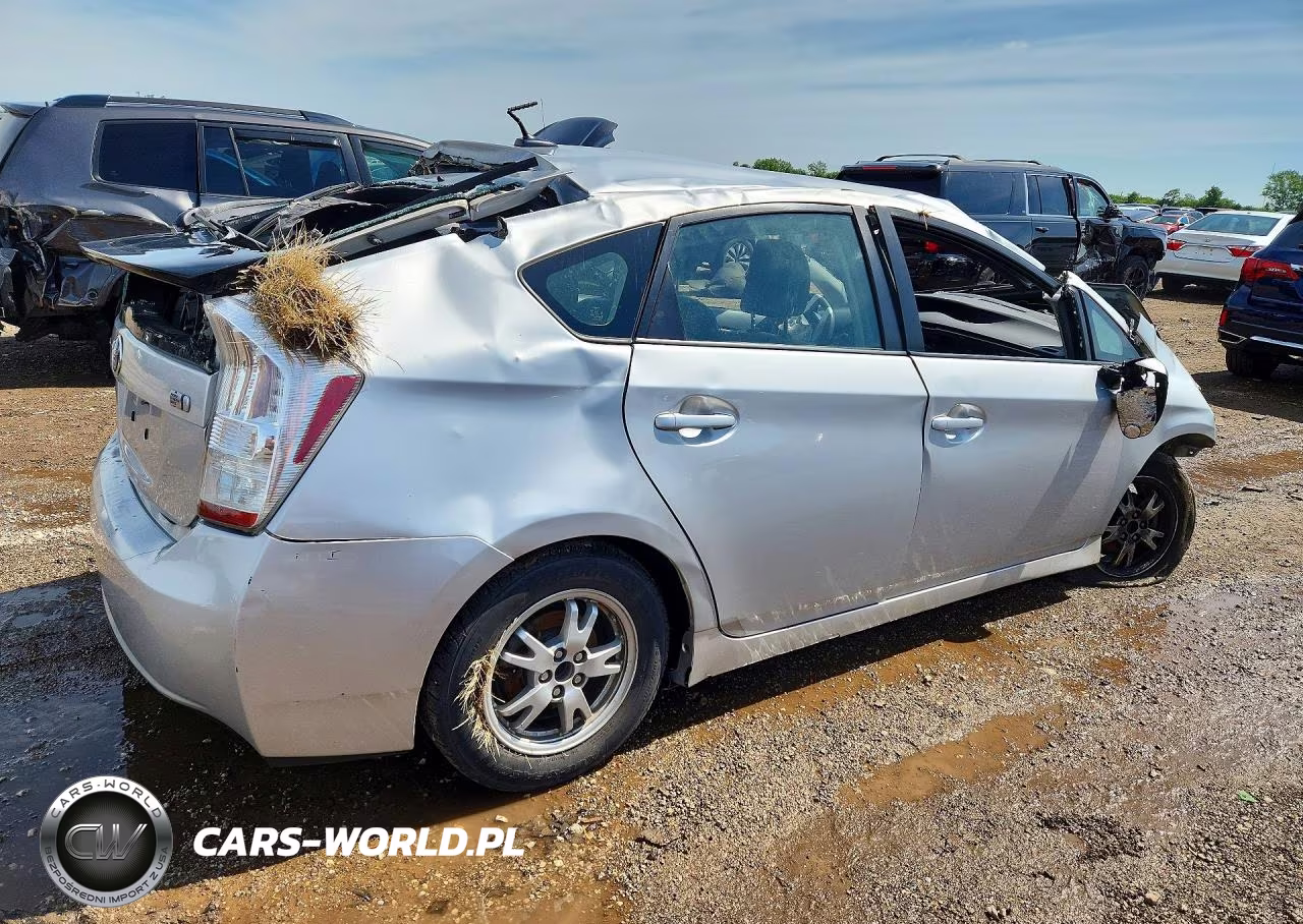 2011 Toyota Prius Two VIN:JTDKN3DU8B0294257 - 3