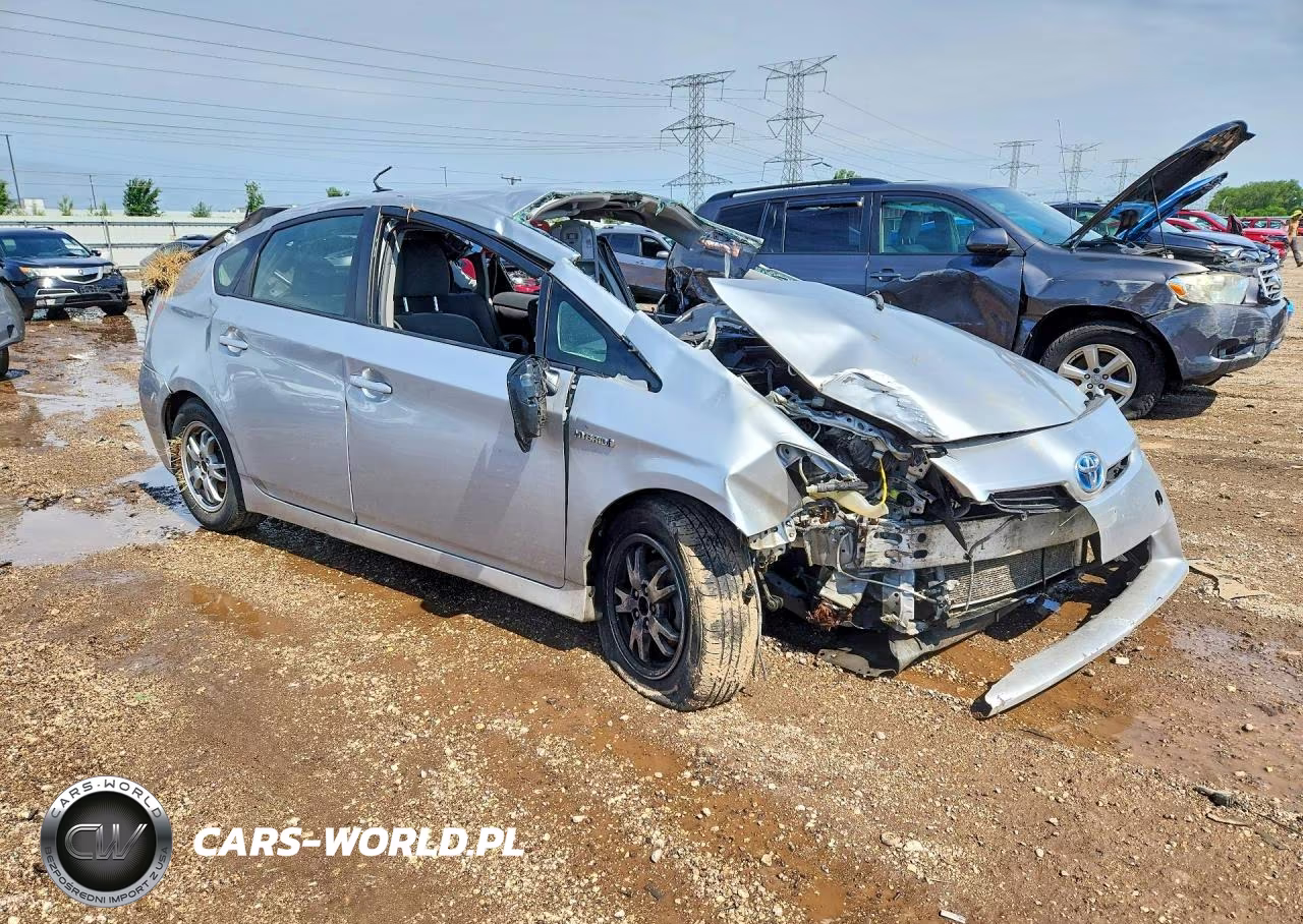 2011 Toyota Prius Two VIN:JTDKN3DU8B0294257 - 4