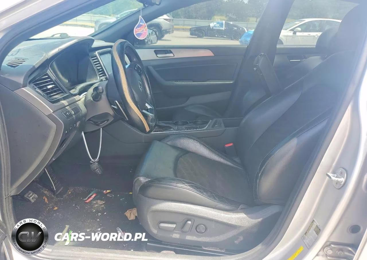 2018 Hyundai Sonata Sport VIN:5NPE34AF2JH641145 - 7