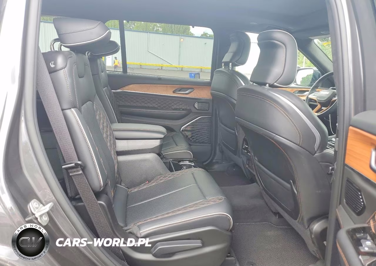 2023 Jeep Grand Cherokee L Summit VIN:1C4RJKEG6P8829771 - 10