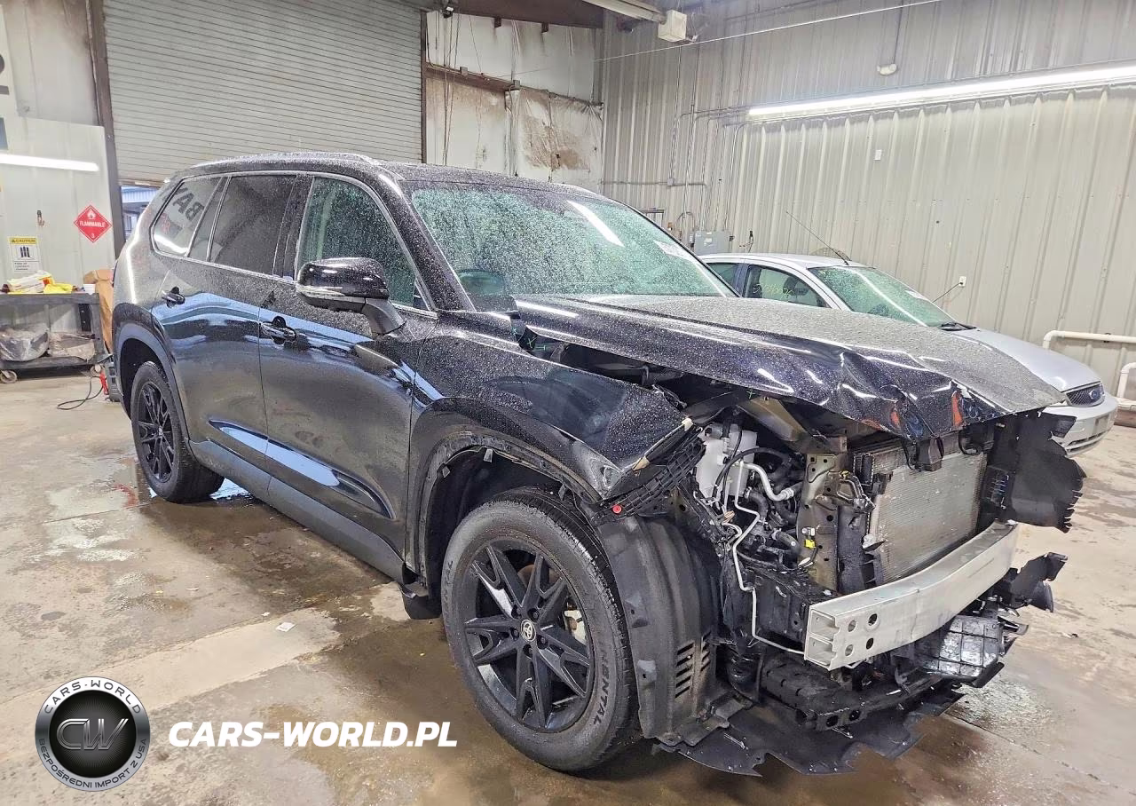 2026 Toyota Grand Highlander Platinum VIN:5TDAAAB54TS110681 - 4
