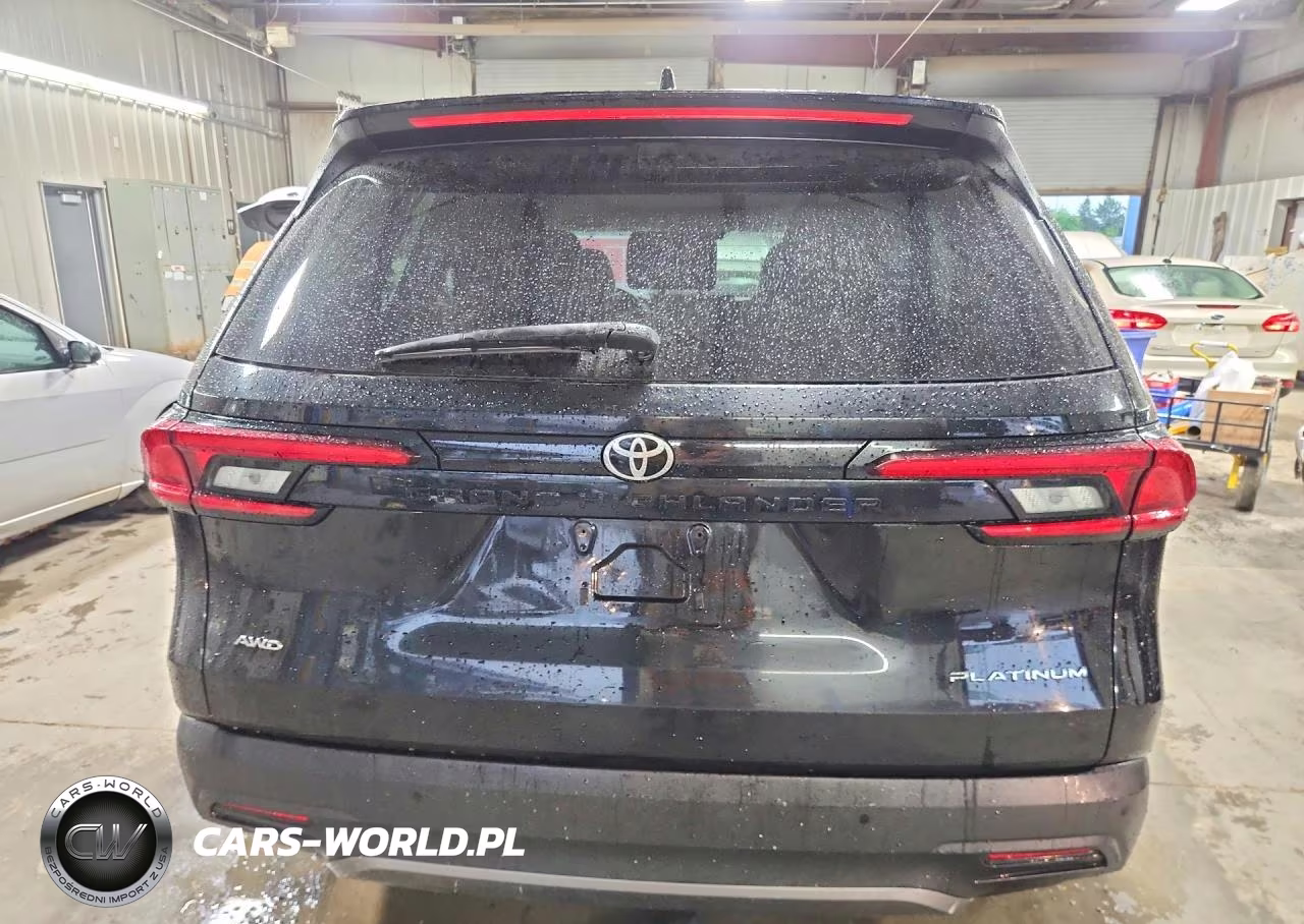 2026 Toyota Grand Highlander Platinum VIN:5TDAAAB54TS110681 - 6