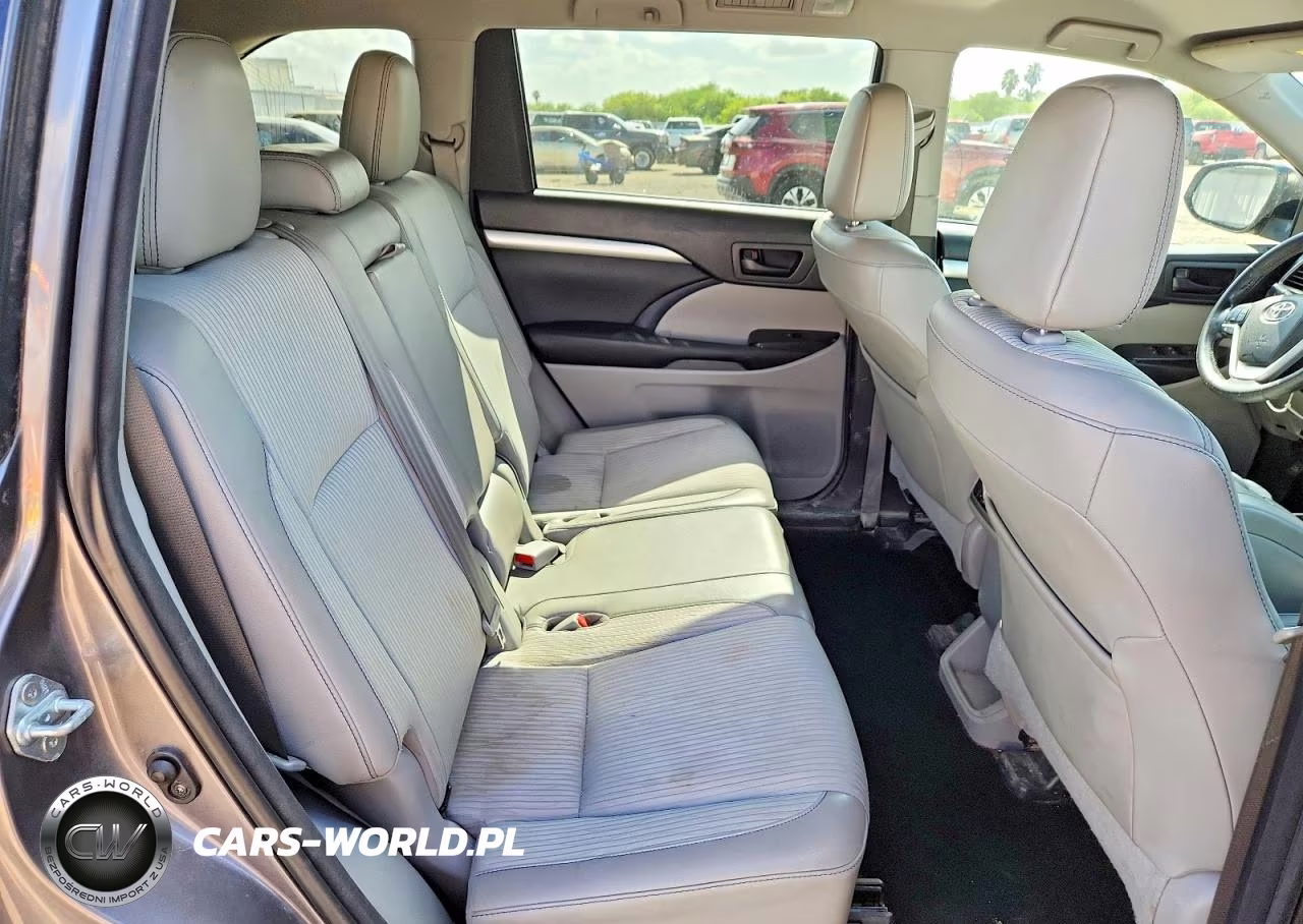 2017 Toyota Highlander Le Plus VIN:5TDZZRFH7HS198101 - 11