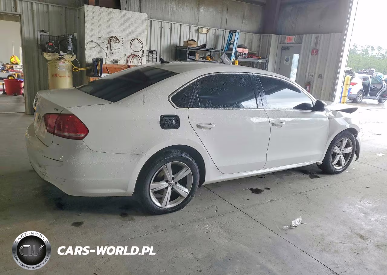 2015 Volkswagen Passat S VIN:1VWAT7A34FC092019 - 3