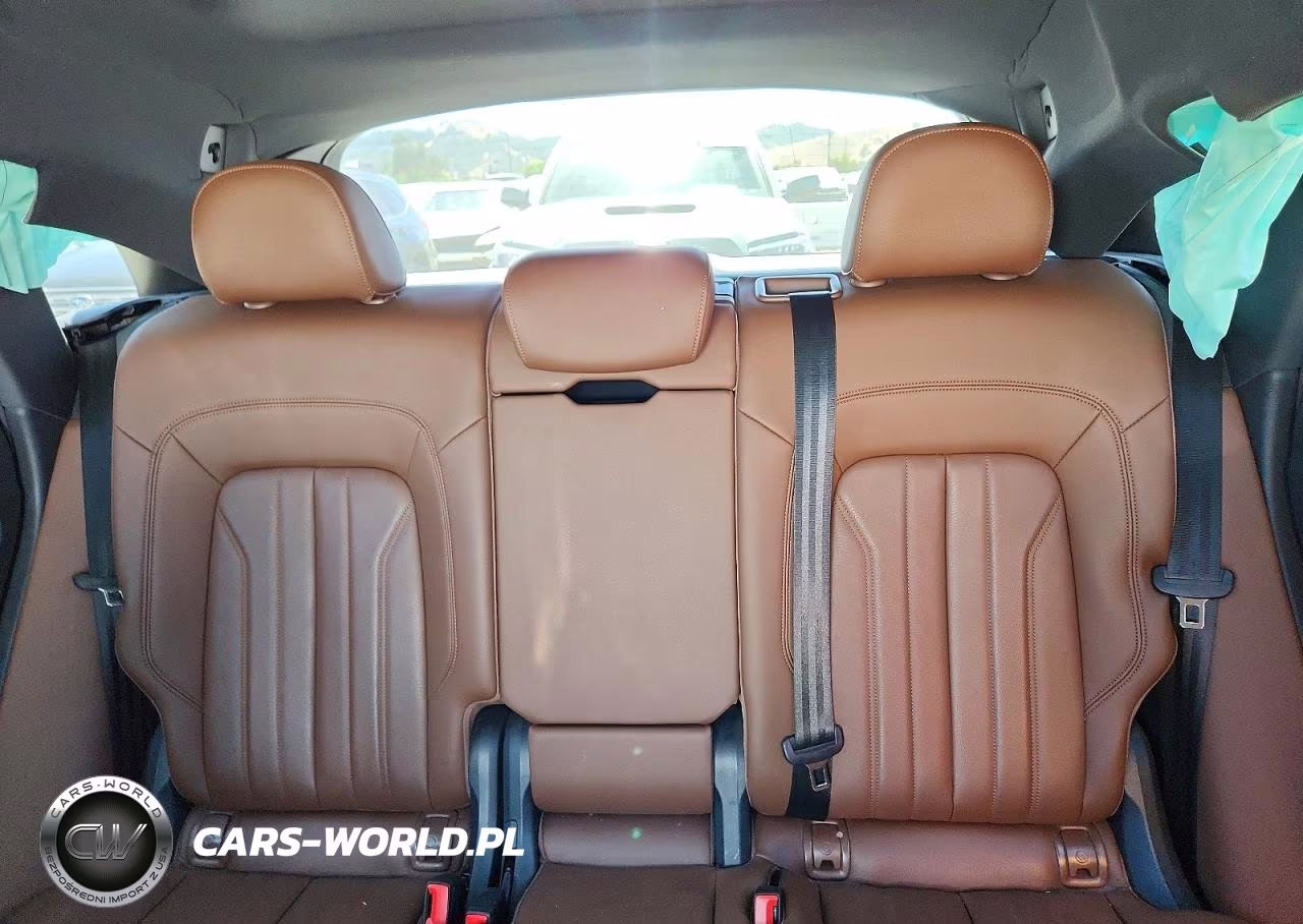 2019 Audi Q5 Premium Plus VIN:WA1BNAFYXK2093236 - 10