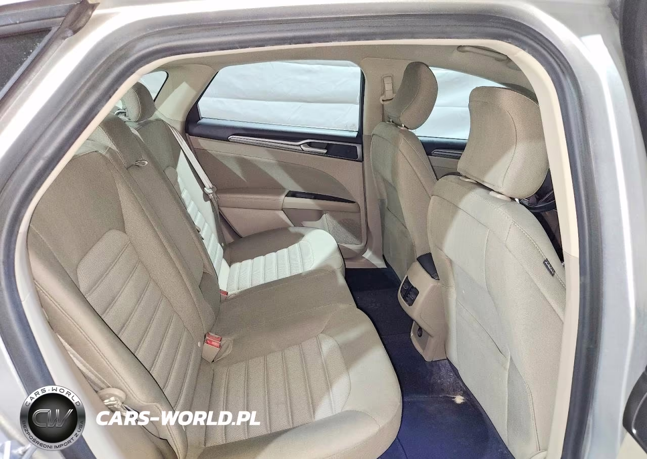 2017 Ford Fusion Se VIN:3FA6P0H70HR358711 - 10