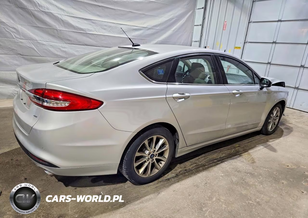 2017 Ford Fusion Se VIN:3FA6P0H70HR358711 - 3