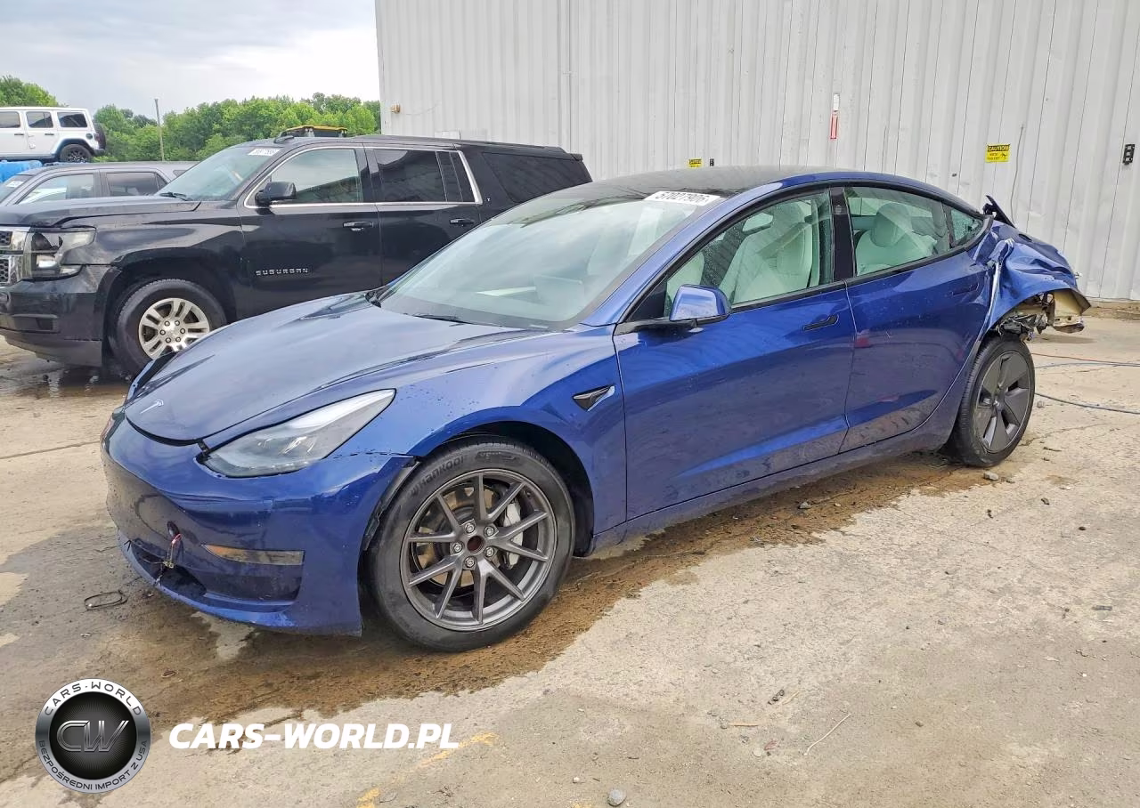 2023 Tesla Model 3 – zdjęcie 1 z 13