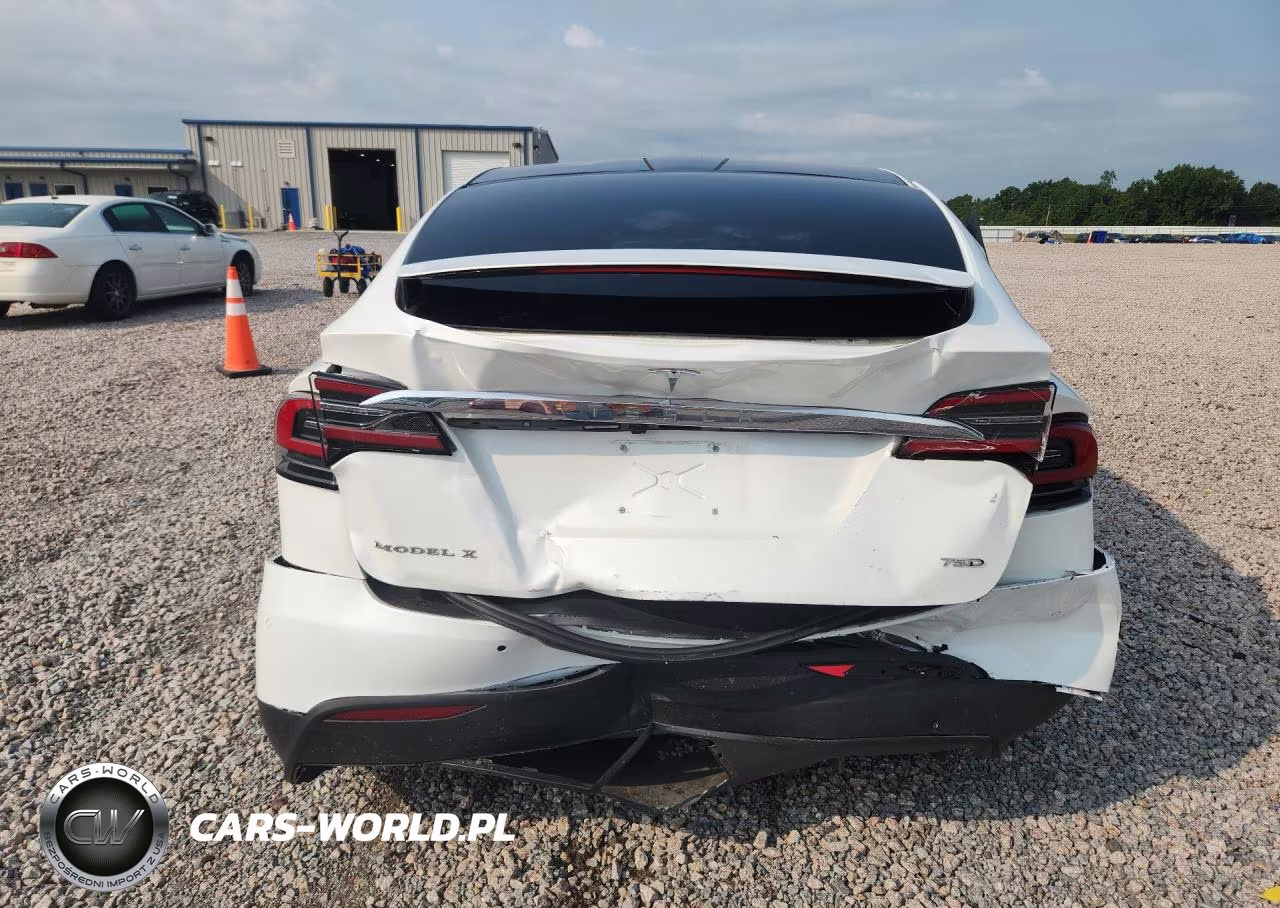 2016 Tesla Model X VIN:5YJXCBE25GF008828 - 6