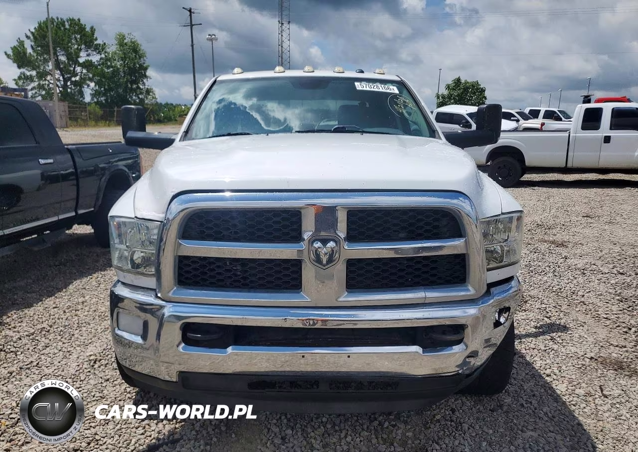 RAM 3500 ST VIN:3C63R3GL1JG220904 - 5