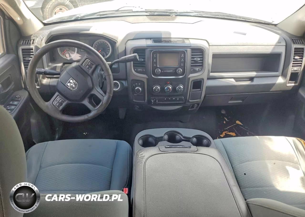 RAM 3500 ST VIN:3C63R3GL1JG220904 - 8