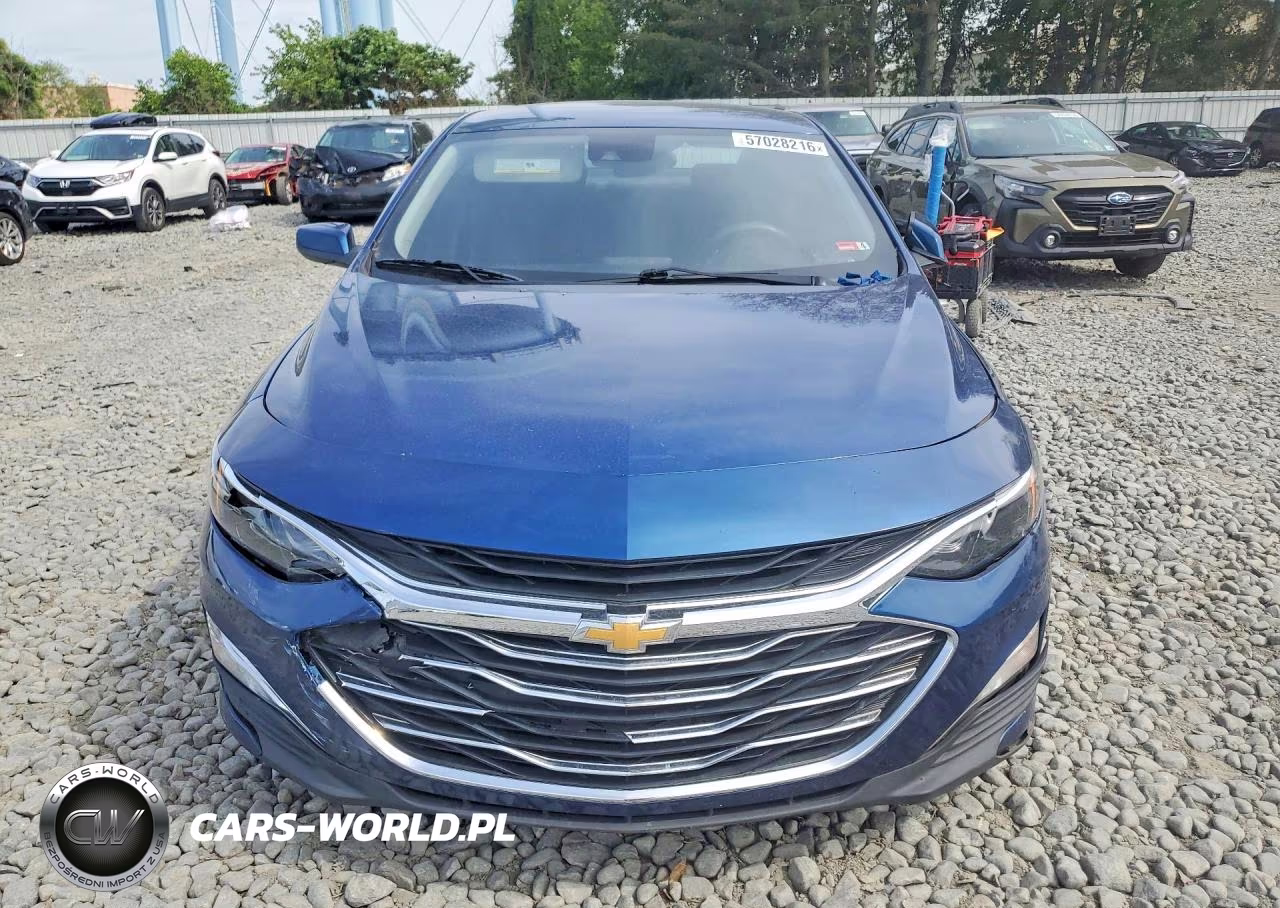 2019 Chevrolet Malibu Ls VIN:1G1ZC5ST1KF135676 - 5