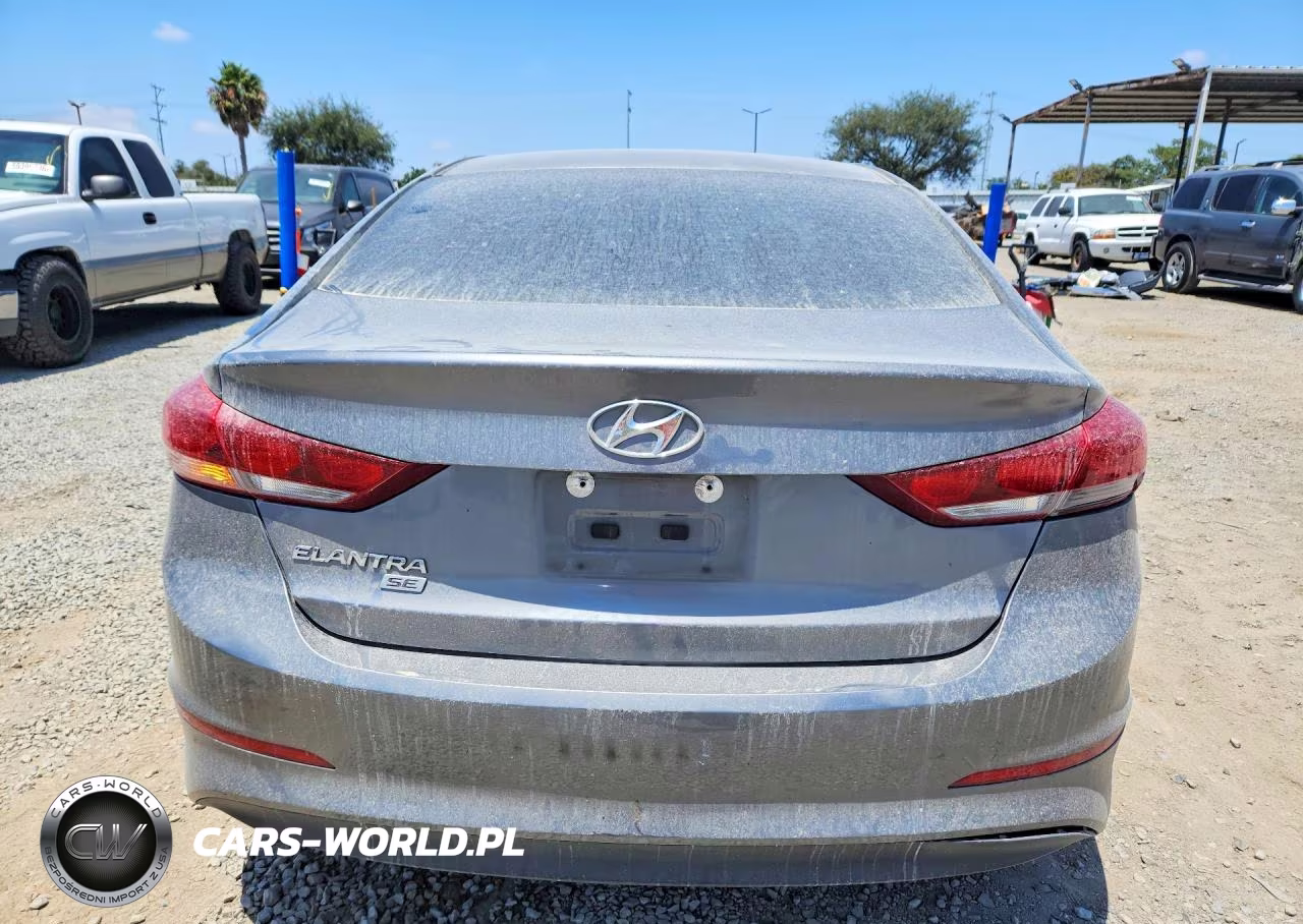 2018 Hyundai Elantra Se VIN:5NPD74LFXJH329975 - 6
