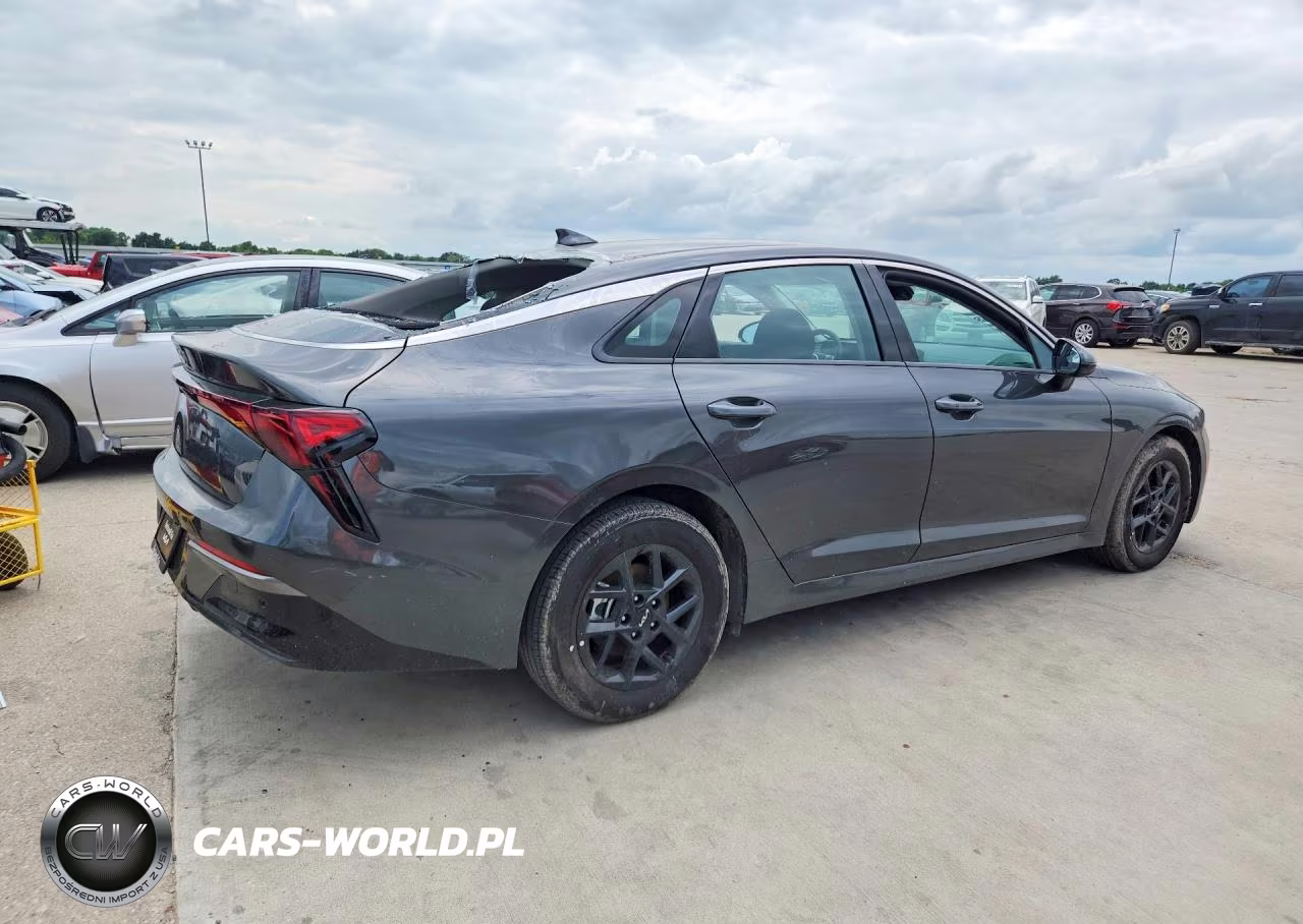 2026 Kia K5 Lxs VIN:KNAG24J75T5410888 - 3