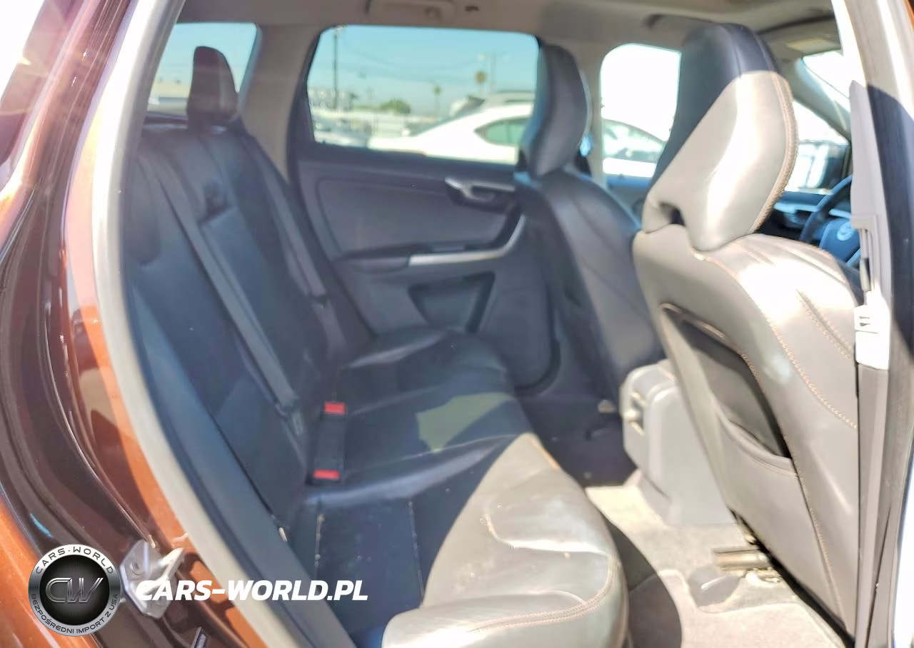 2017 Volvo Xc60 T5 Dynamic VIN:YV440MDR8H2225720 - 11