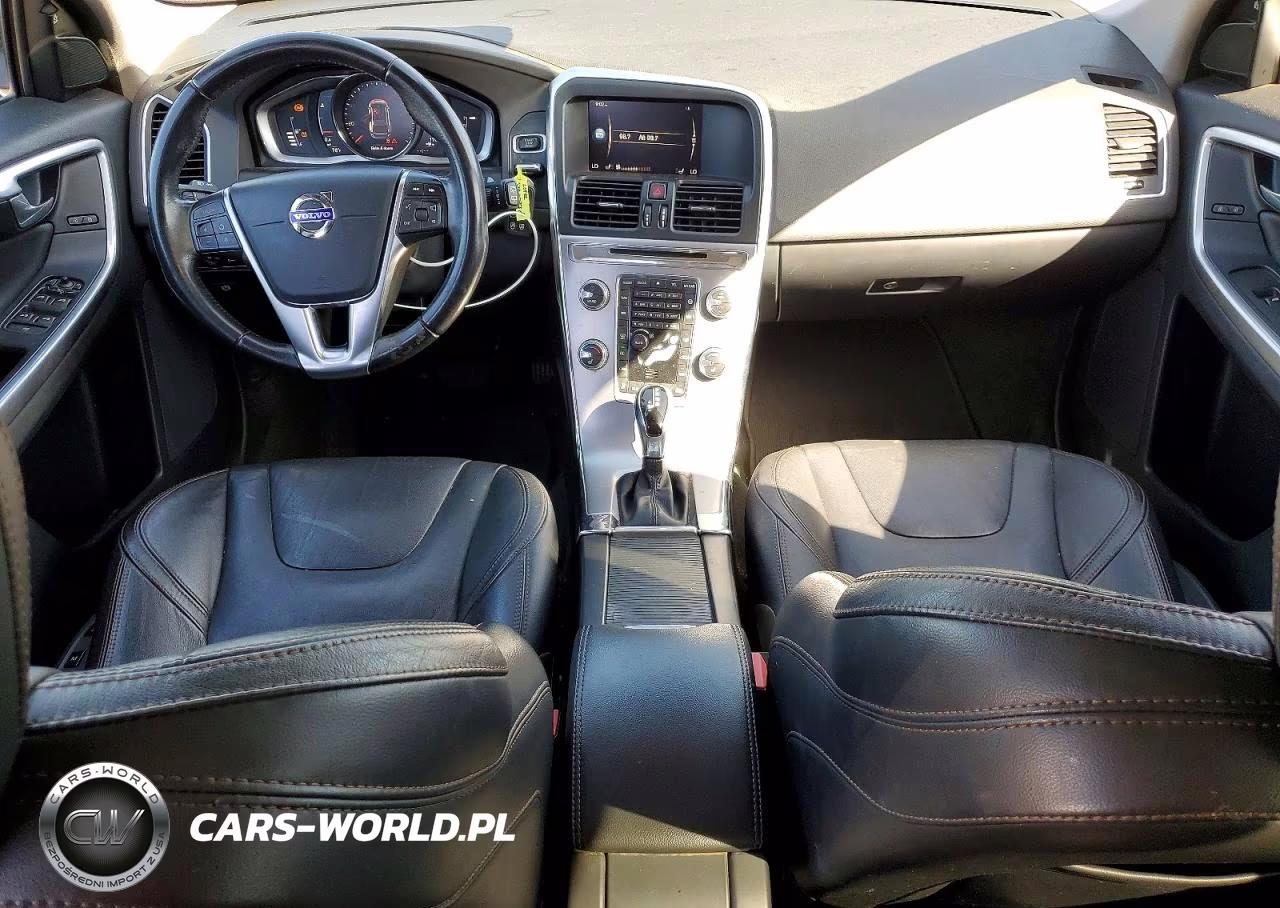 2017 Volvo Xc60 T5 Dynamic VIN:YV440MDR8H2225720 - 8