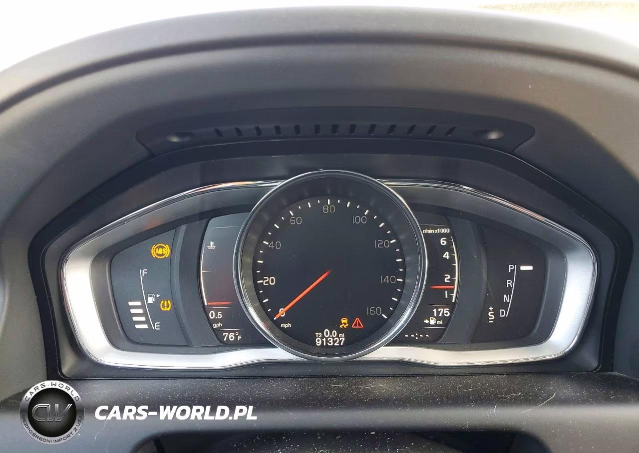 2017 Volvo Xc60 T5 Dynamic VIN:YV440MDR8H2225720 - 9
