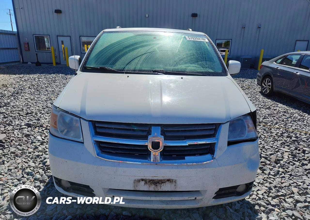 2010 Dodge Grand Caravan Sxt VIN:2D4RN5D10AR107679 - 5