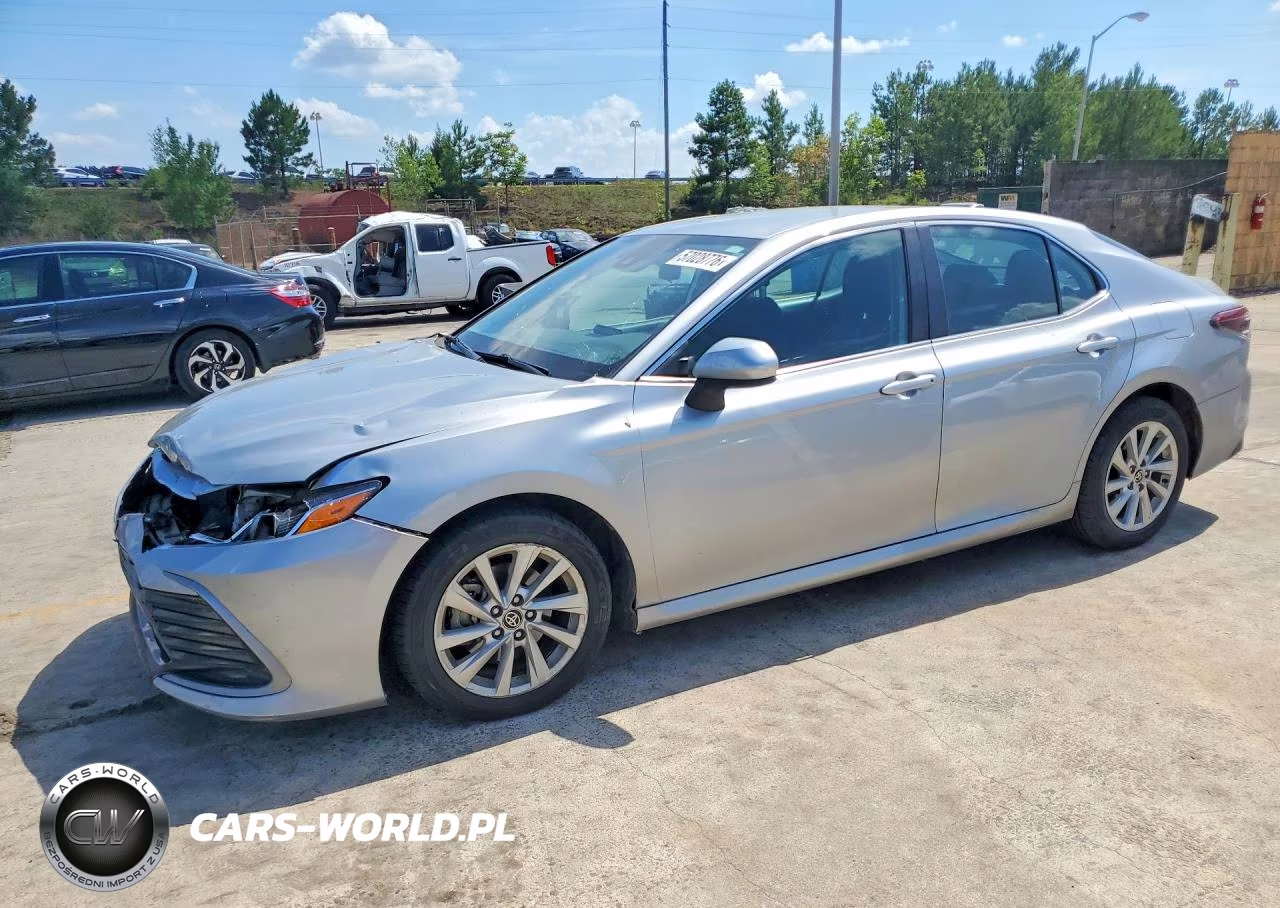 2021 Toyota Camry Le