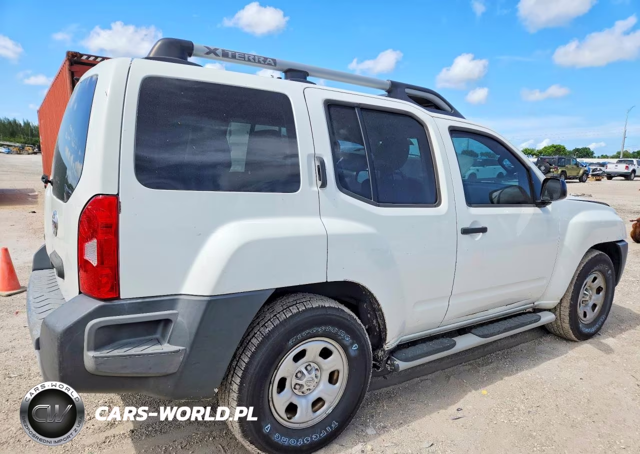2013 Nissan Xterra X VIN:5N1AN0NU0DN825638 - 3